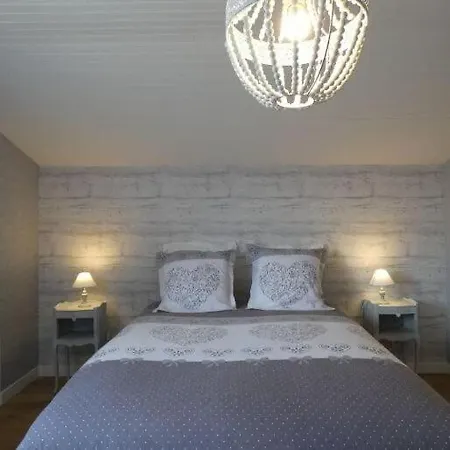 Bed & Breakfast D Hotes Au Domaine De Robert *